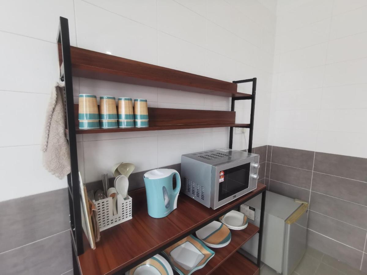 Oyo Homes 90524 D'J Pegaso Serom Homestay Muar Buitenkant foto