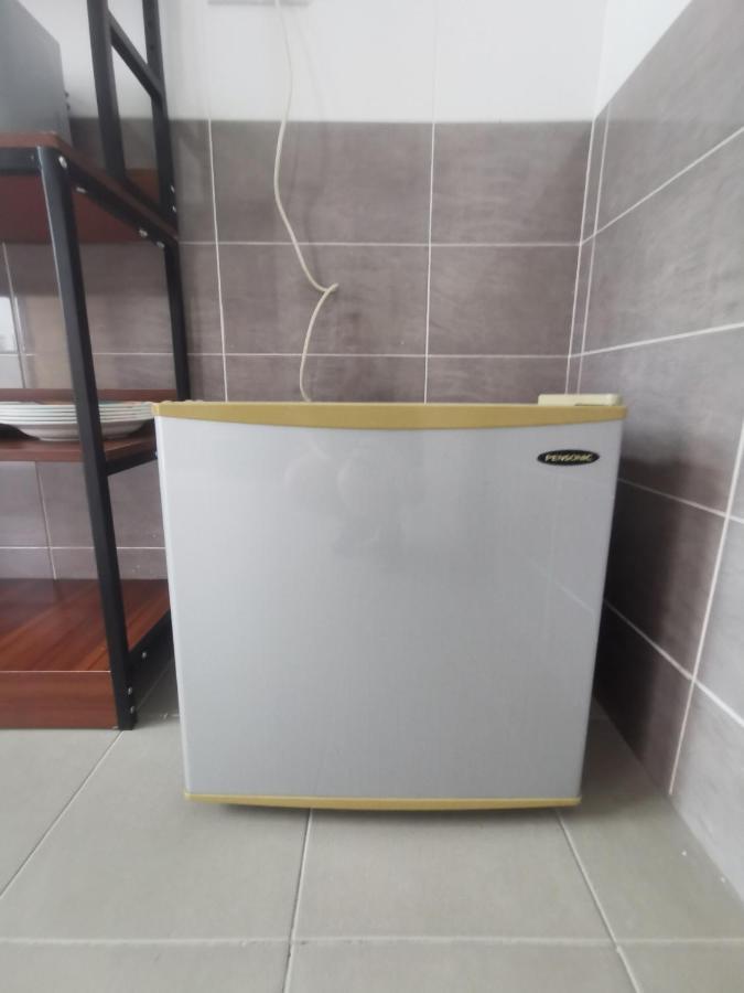 Oyo Homes 90524 D'J Pegaso Serom Homestay Muar Buitenkant foto