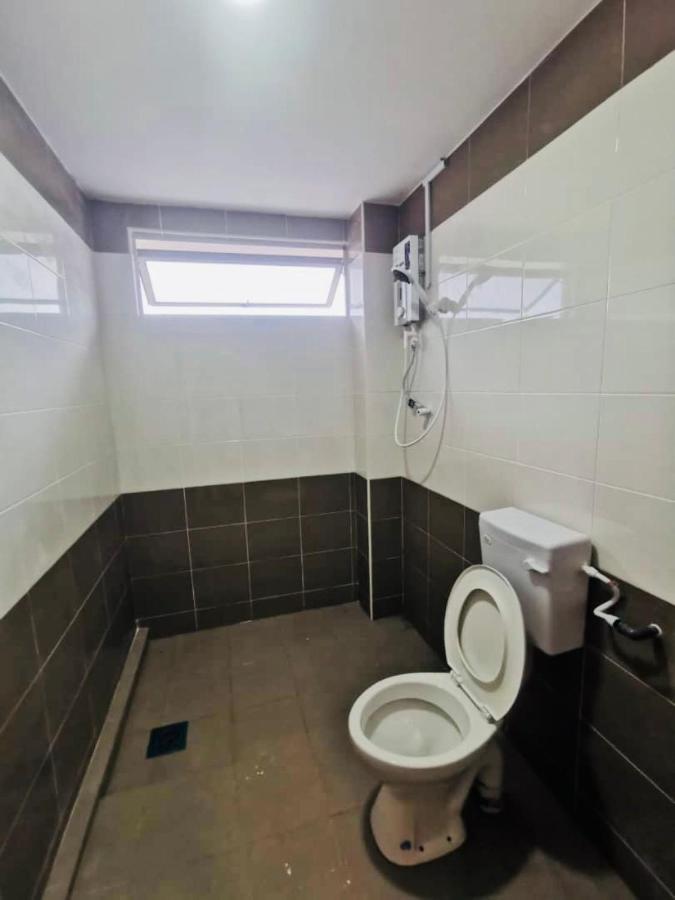 Oyo Homes 90524 D'J Pegaso Serom Homestay Muar Buitenkant foto
